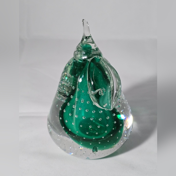 Art Glass Controlled Bubbles Pear Paperweight - Picture 3 of 4